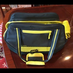 kurgo explorer dog carrier